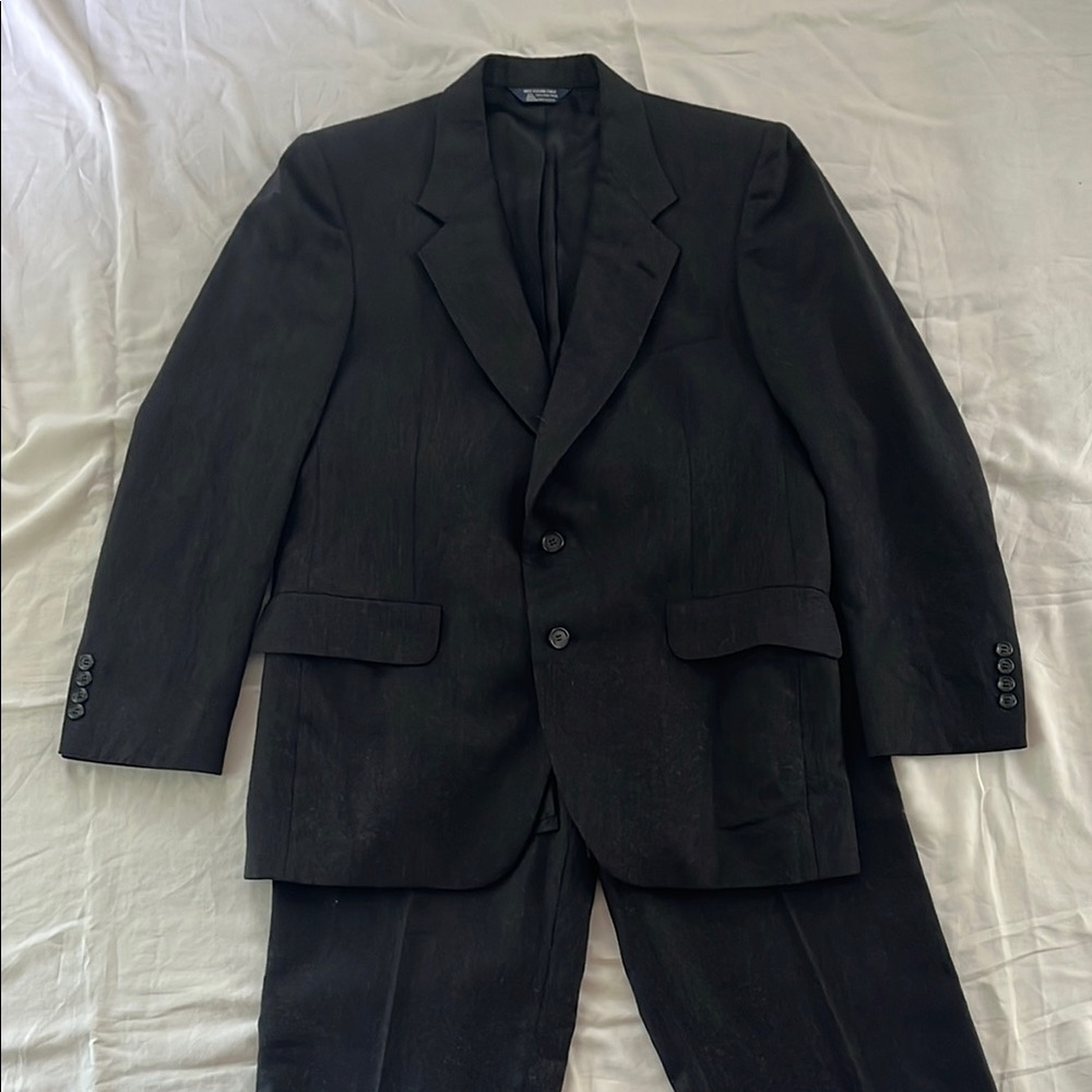Men’s charcoal suit, charcoal wool suit, wool suit, est. size 40, charcoal suit